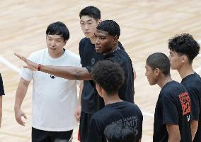 Basketball: Hachimura hosts young talent development project