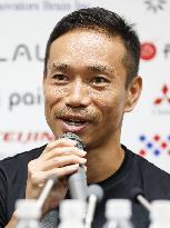 Football: Japan defender Nagatomo to continue career