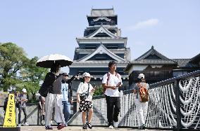 Quake-hit Kumamoto Castle reopens to public