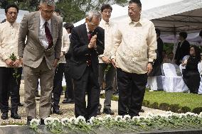 Memorial service for war dead in Philippines