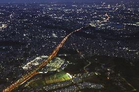 Return rush of "bon" summer holidaymakers in Japan