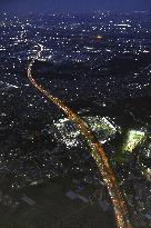 Return rush of "bon" summer holidaymakers in Japan