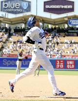 Baseball: Brewers vs. Dodgers