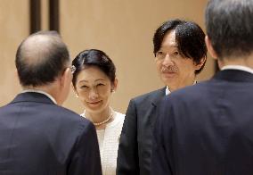 Crown prince, princess off to Paraguay