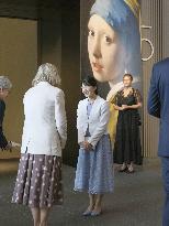 Princess Aiko visits exhibition of masterpieces by Dutch artists