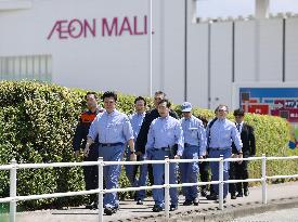 Japan top spokesman visits Aeon Mall explosion site