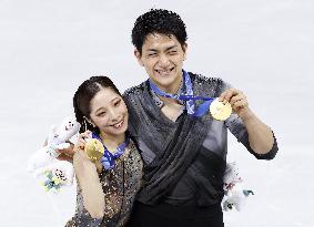 "Riku-Ryu" pair engaged