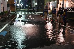 Strong earthquake hits Tokyo area