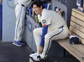 Baseball: Pirates vs. Dodgers