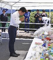 Defense Minister Koizumi in quake-hit Kumamoto