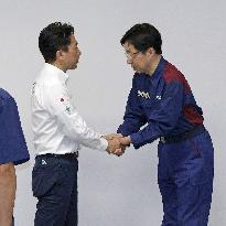Defense Minister Koizumi in quake-hit Kumamoto
