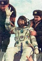 Akiyama, 1st Japanese to go to space, dies