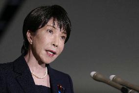 Japan PM talks with Nepali PM over phone