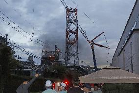 Quake-damaged paper plant in Kumamoto on fire
