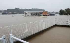 Heavy rain in eastern Japan