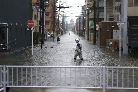Torrential rain hits central Japan