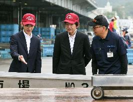 Crown Prince Fumihito, Prince Hisahito in disaster-hit city