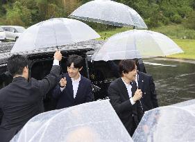 Crown Prince Fumihito, Prince Hisahito in disaster-hit city