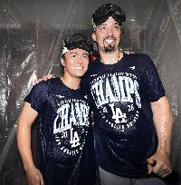 Baseball: Dodgers clinch NL West title