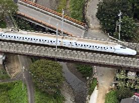 Kyushu Shinkansen resumes full-route service 52 days after quake