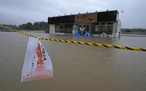 Typhoon approaches eastern Japan