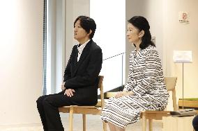 Crown prince, crown princess visit base to back start-ups